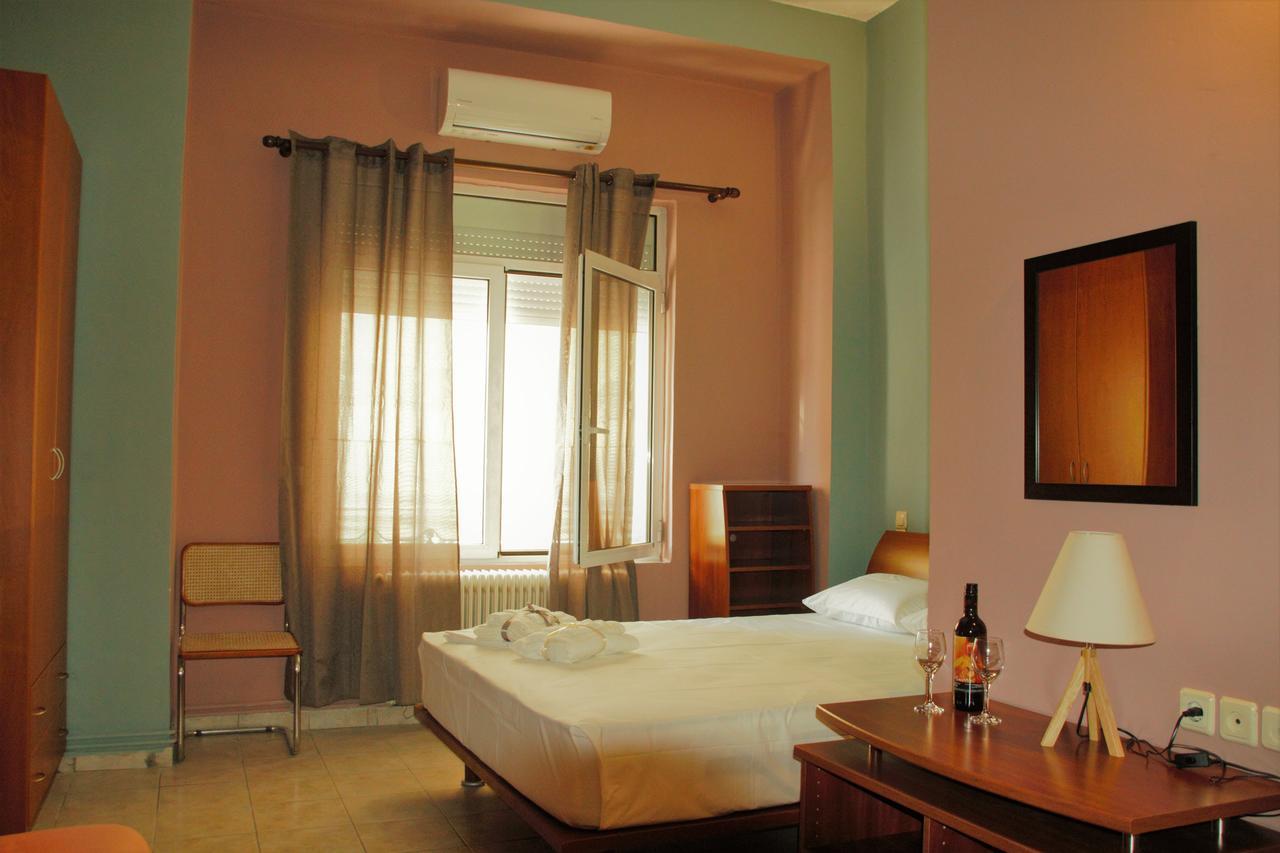 Alexander Rooms&Apartments Igoumenitsa Exteriör bild